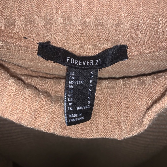 Forever 21 sweater - Picture 2 of 2